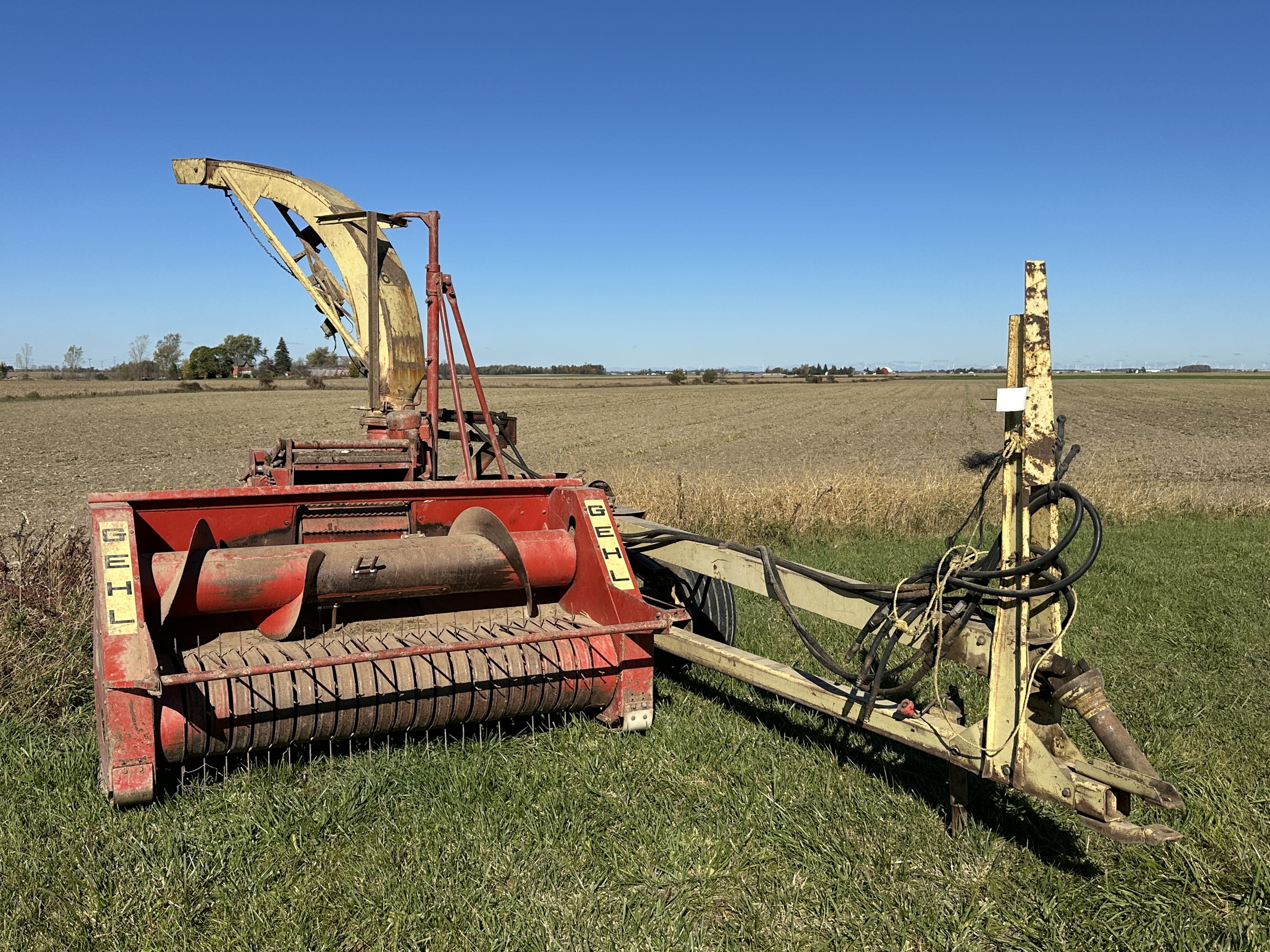 Gehl CB600 Equipment Image0