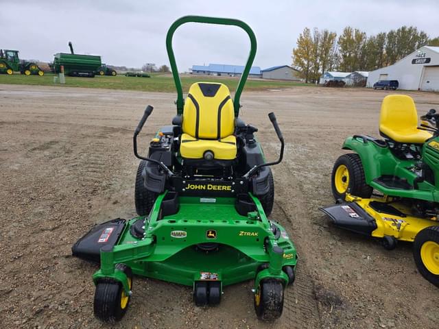 Image of John Deere Z930R equipment image 1