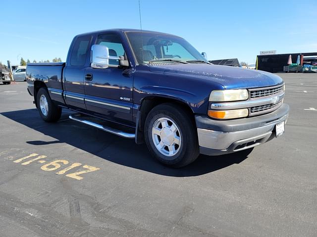 Image of Chevrolet 1500 equipment image 1