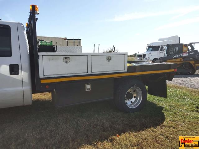 Image of Ford F-550 equipment image 2