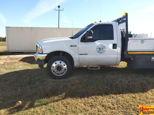 Image of Ford F-550 equipment image 1