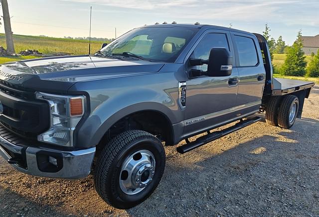 Image of Ford F-350 equipment image 2