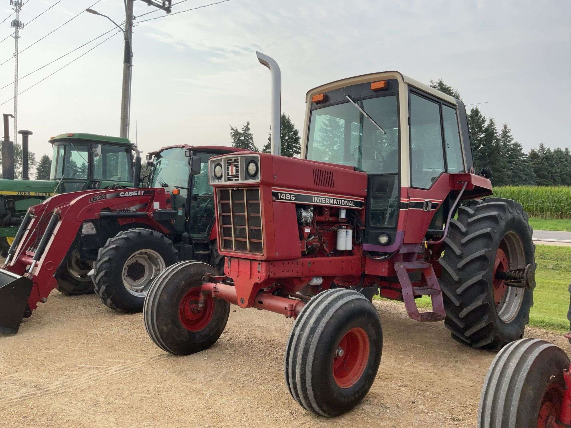 1981 International Harvester 1486 Equipment Image0