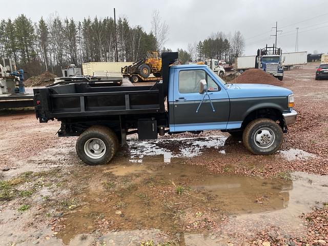 Image of Ford F-250 equipment image 3