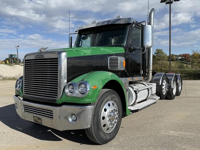 Image of Freightliner Coronado equipment image 3