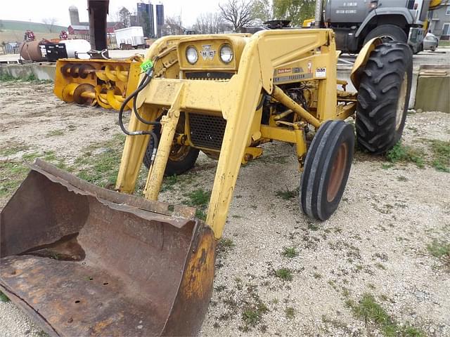 Image of Massey Ferguson 202 equipment image 1