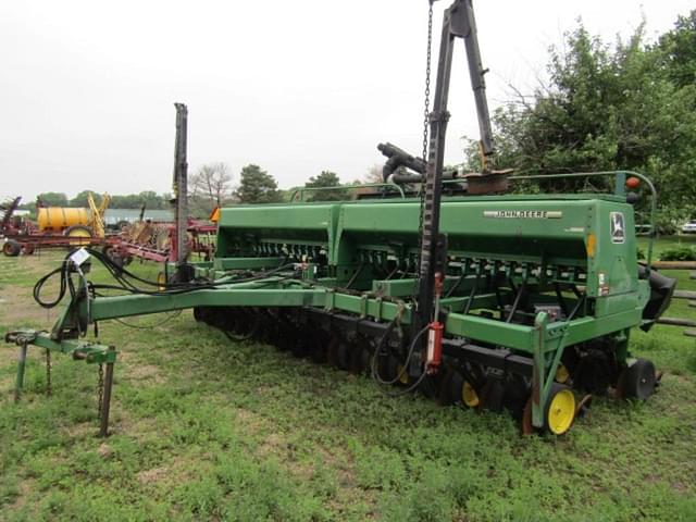 Image of John Deere 750 equipment image 2