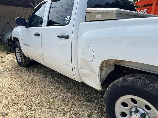 Thumbnail image Chevrolet Silverado 15