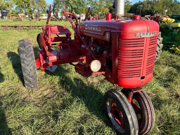 Main image Farmall B