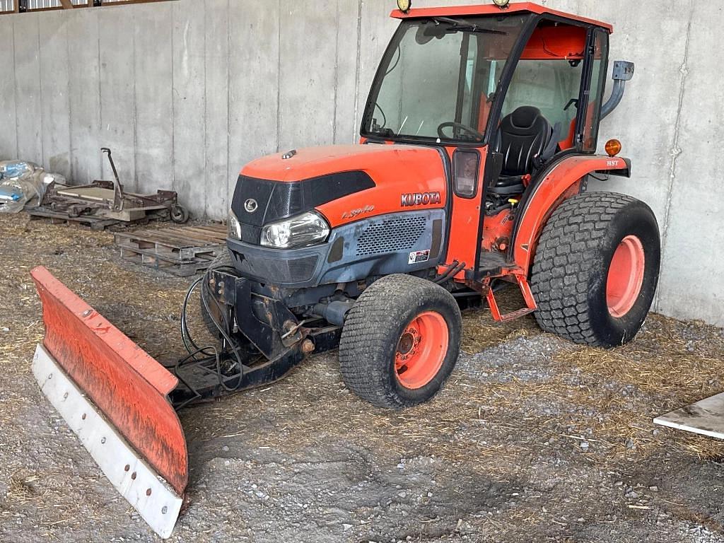 Image of Kubota L3940 Image 0