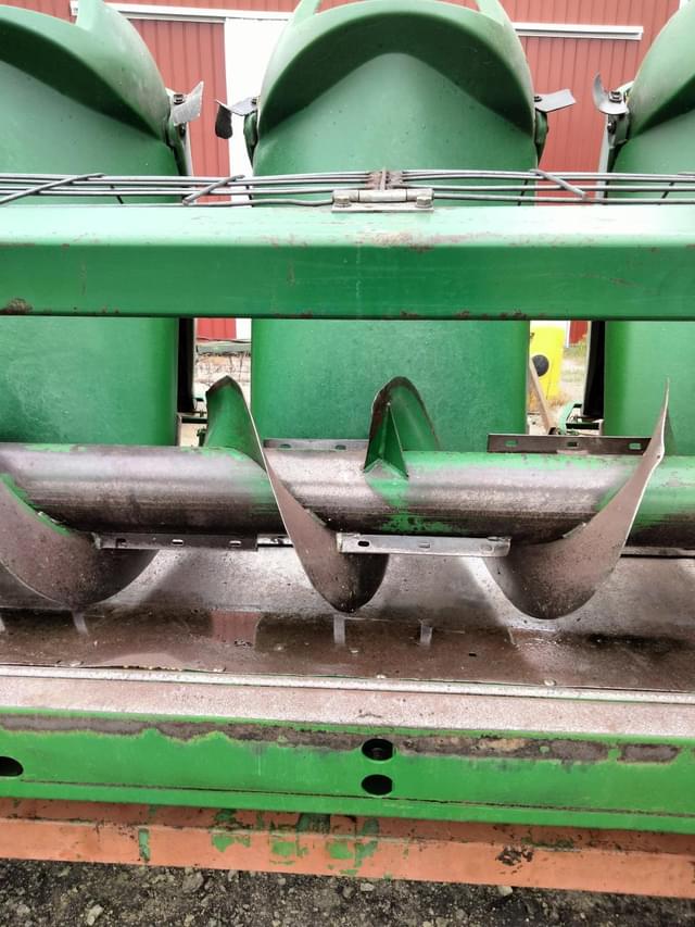 Image of John Deere 693 equipment image 4