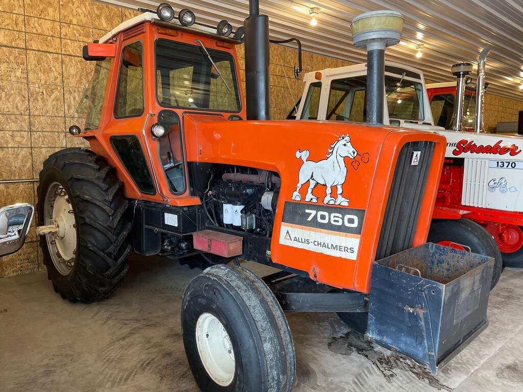 Main image Allis Chalmers 7060