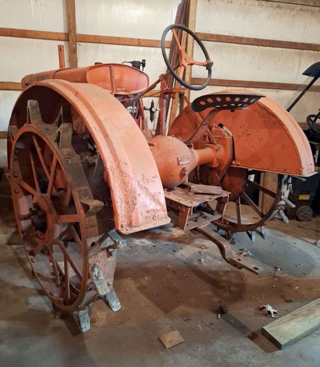 Image of Allis Chalmers WC equipment image 2