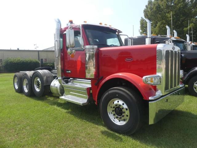 Image of Peterbilt 589 equipment image 1
