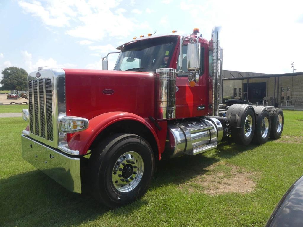 Image of Peterbilt 589 Primary image