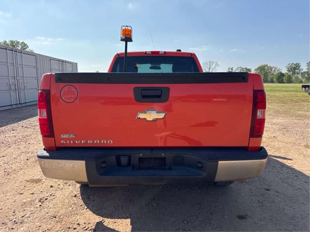 Image of Chevrolet 1500 equipment image 3