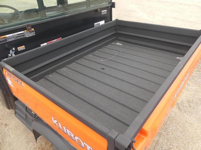 Image of Kubota RTV-X1100C equipment image 4