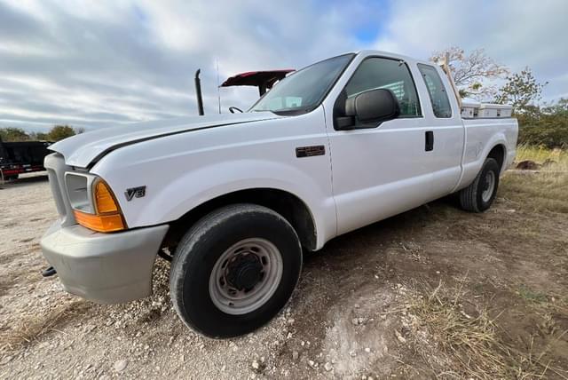 Image of Ford F-250 equipment image 1