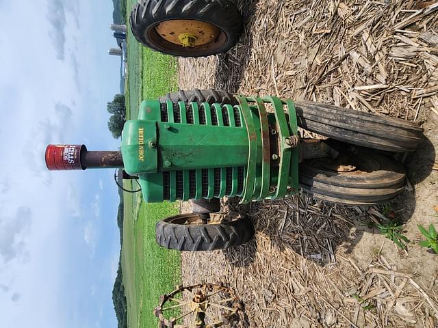 Image of John Deere A equipment image 1