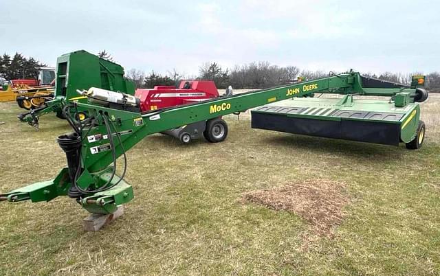 Image of John Deere 946 equipment image 1