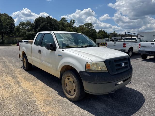 Image of Ford F-150 equipment image 2