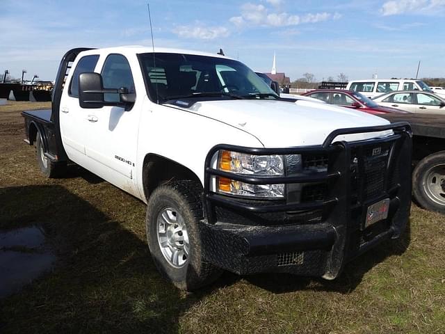 Image of Chevrolet 2500HD equipment image 1