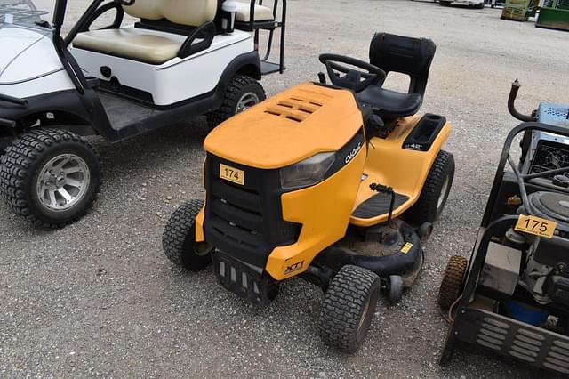 Image of Cub Cadet XT1 equipment image 1