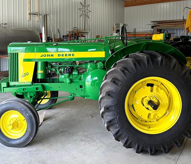 Image of John Deere 620 equipment image 3