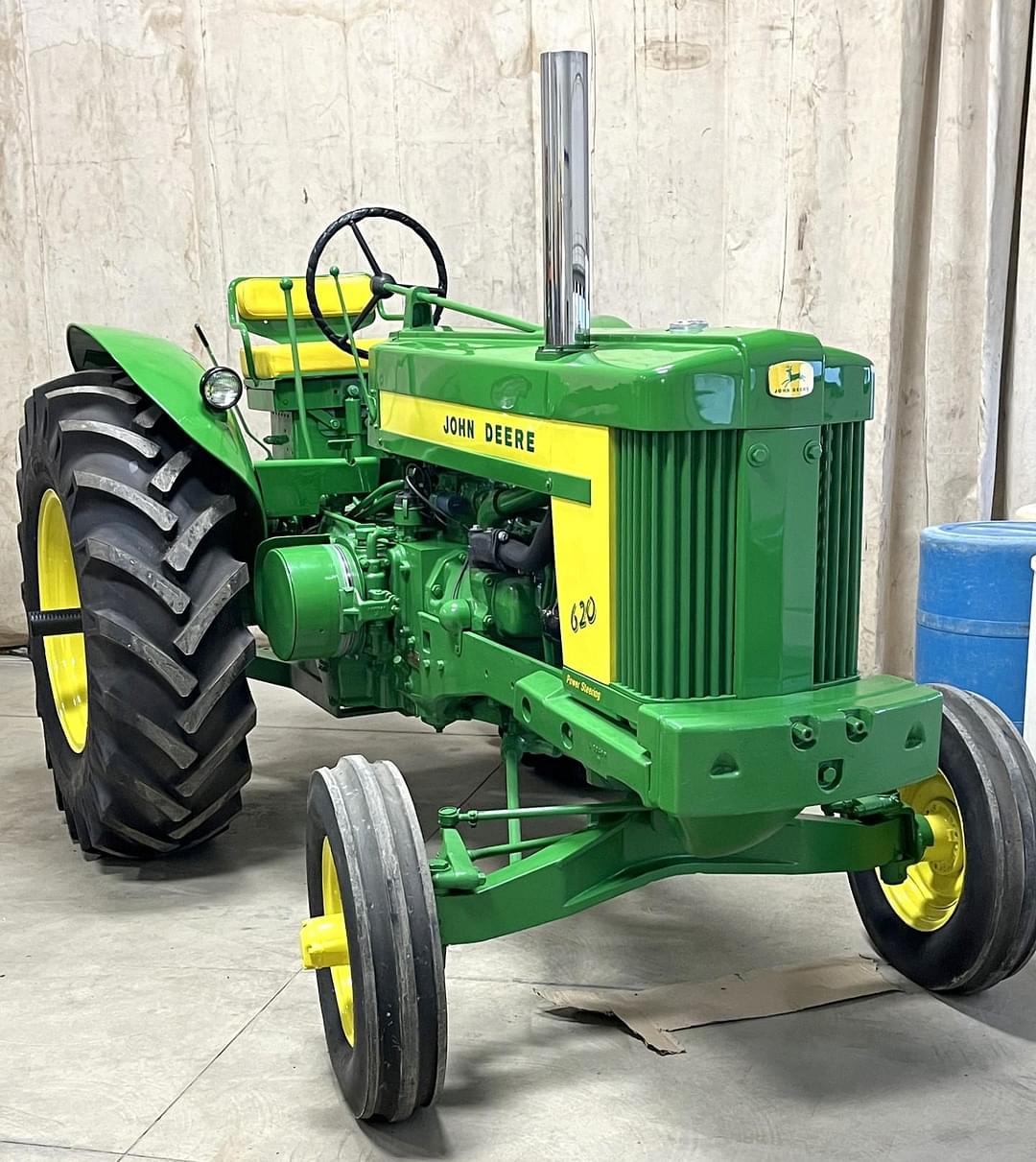 Image of John Deere 620 Primary image