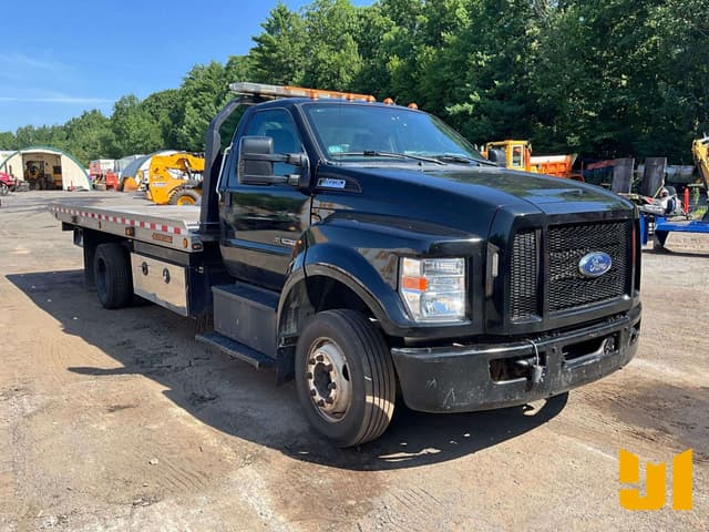 Image of Ford F-650 equipment image 2