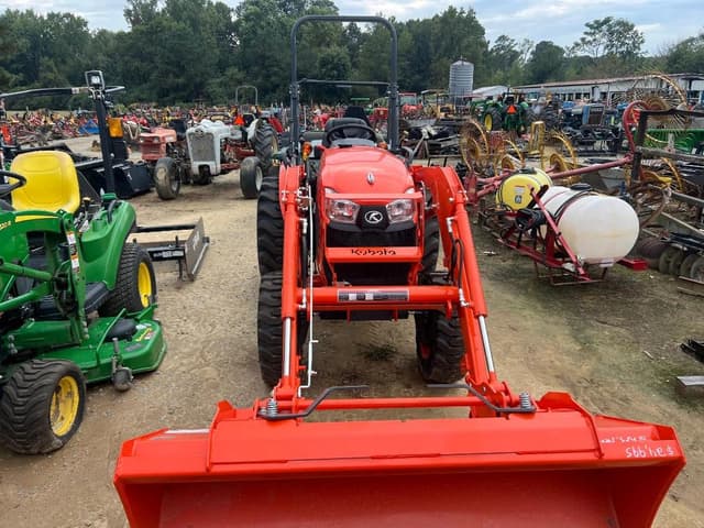 Image of Kubota LX2610SUHSD equipment image 1