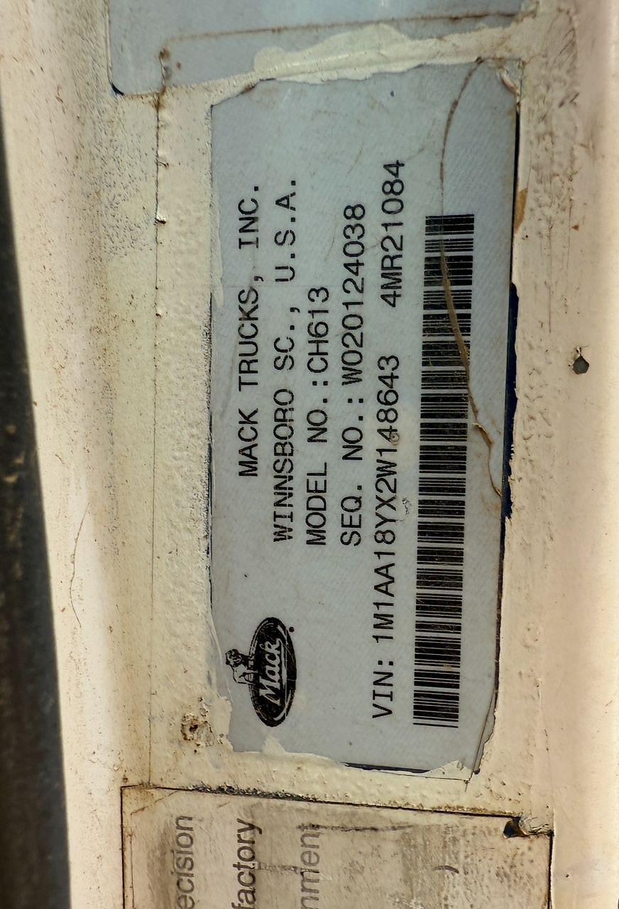 Image of Mack CH613 Image 1