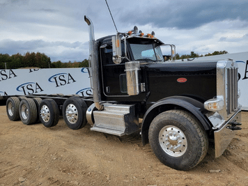 Main image Peterbilt 388