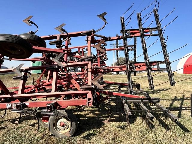 Image of International Harvester 4800 equipment image 3