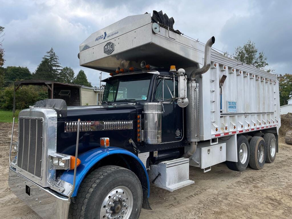 Main image Peterbilt 379