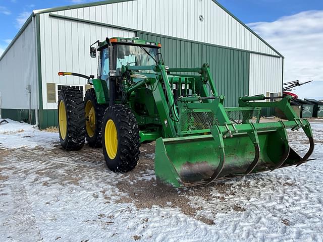 Image of John Deere 7810 equipment image 1