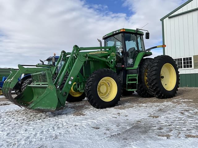 Image of John Deere 7810 equipment image 4