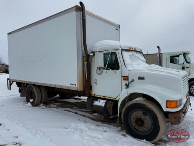 Image of International 4900 equipment image 3