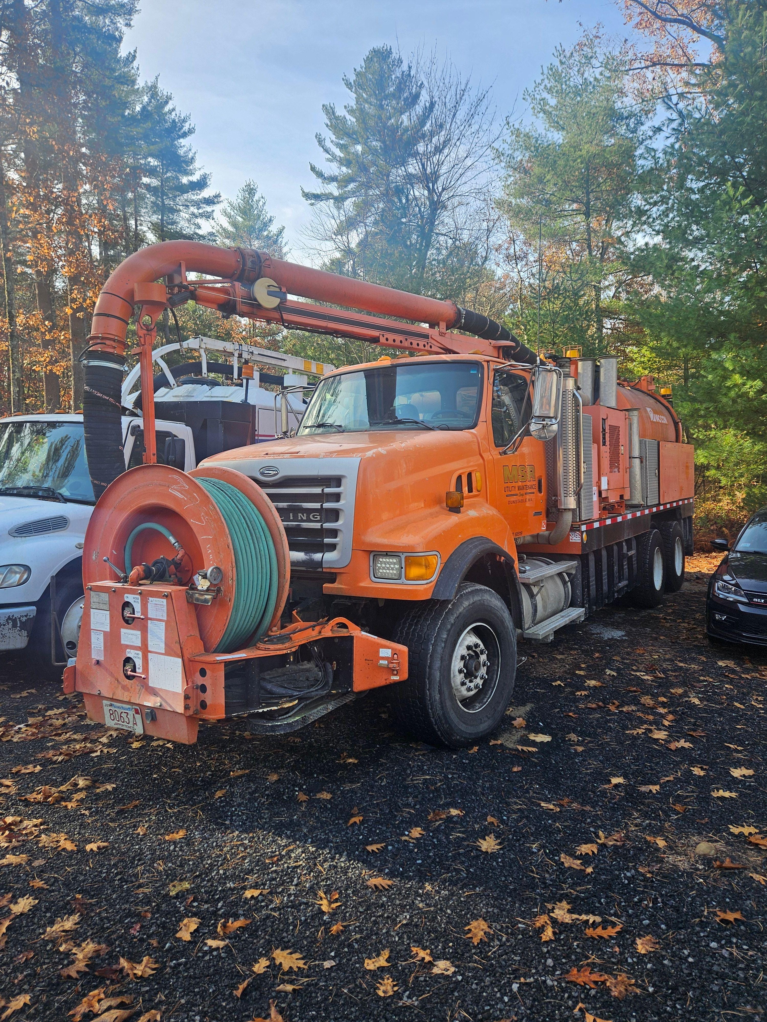 Main image Sterling L9500