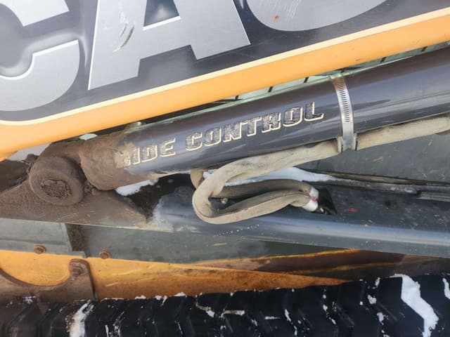 Image of Case TV380 equipment image 2