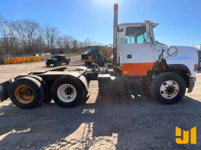 Image of Ford LTA9000 equipment image 3