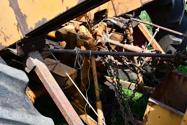 Image of Minneapolis-Moline 445 equipment image 4