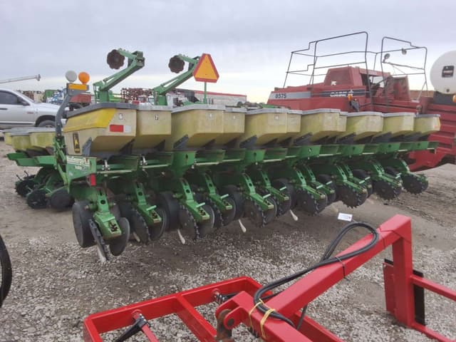 Image of John Deere 1780 equipment image 4