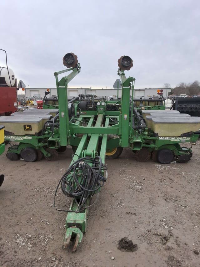 Image of John Deere 1780 equipment image 1