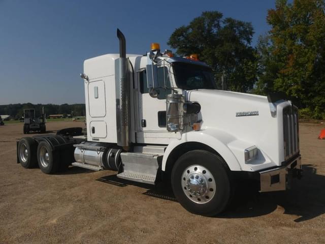 Image of Kenworth T800 equipment image 1