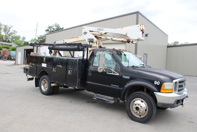 Image of Ford F-550 equipment image 2