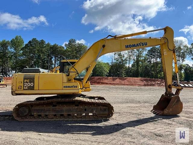 Image of Komatsu PC200LC-7 equipment image 3