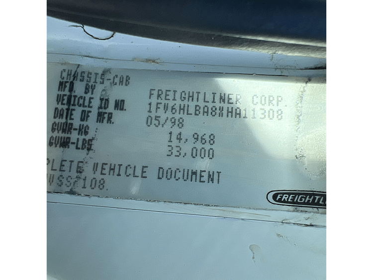 Main image Freightliner FL70 26