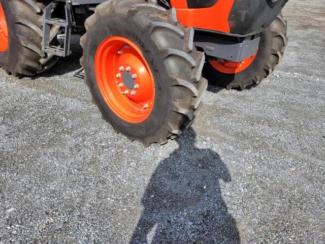 Image of Kubota M5-091 equipment image 2
