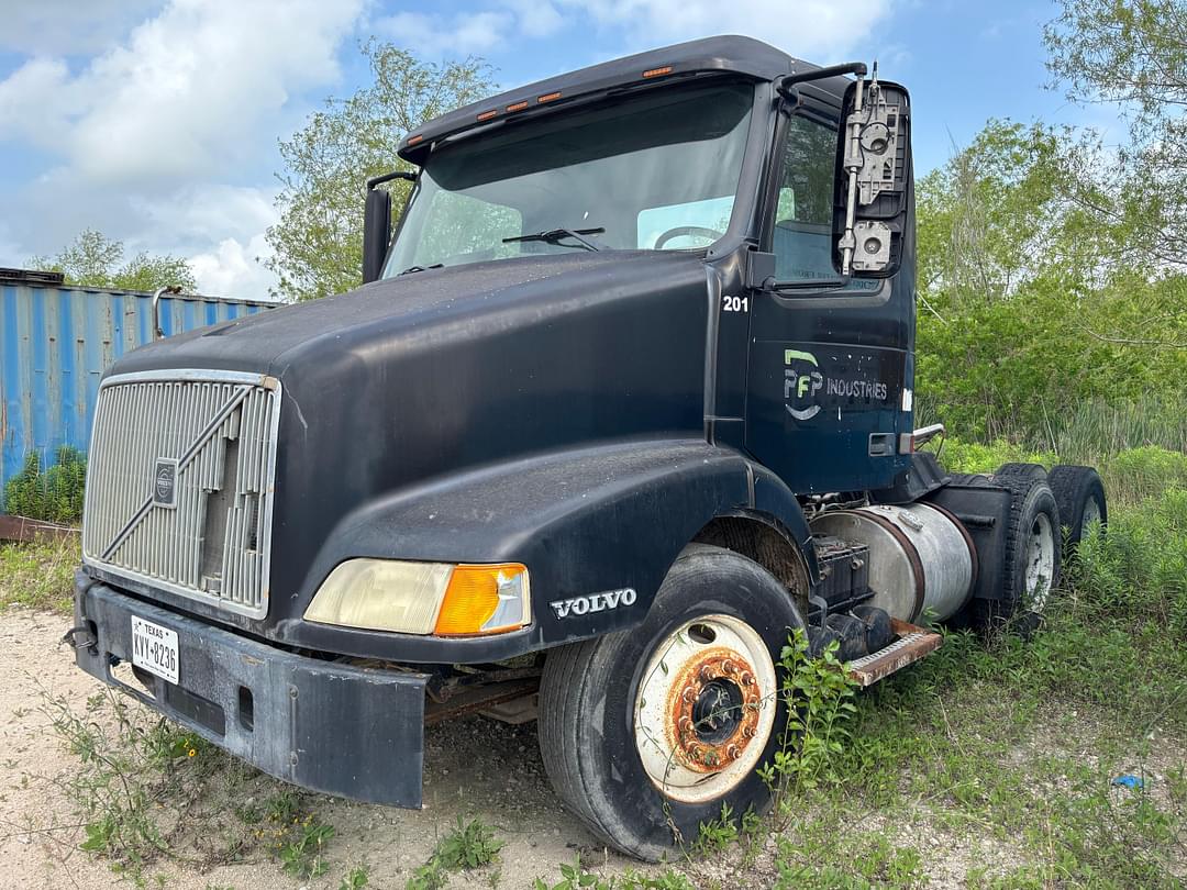 Image of Volvo VN Primary image